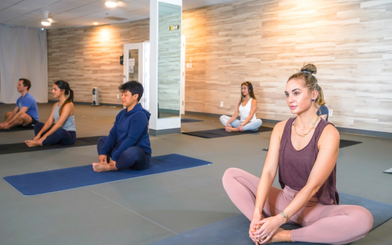 Hot Yoga vs. Traditional Yoga- What’s the Difference